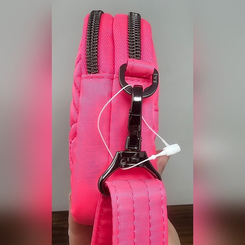 Lug Coupe LE Magenta RFID Convertible Crossbody Belt Bag NWT - Picture 4 of 15